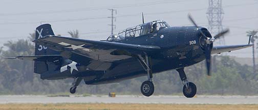 Grumman TBM-3E Avenger N7226C